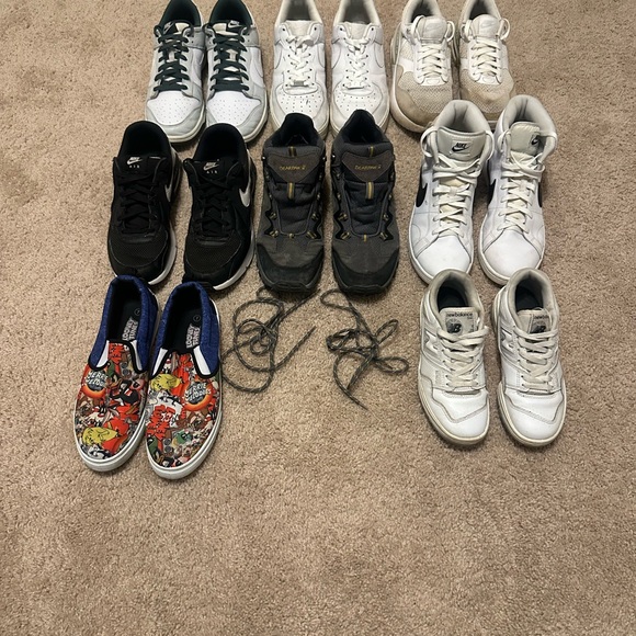 Nike Athletic Shoes - Black White Multicolor